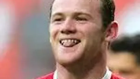 《GTA6》评分骤降揭秘：新版本评分不及前作，真相揭晓！